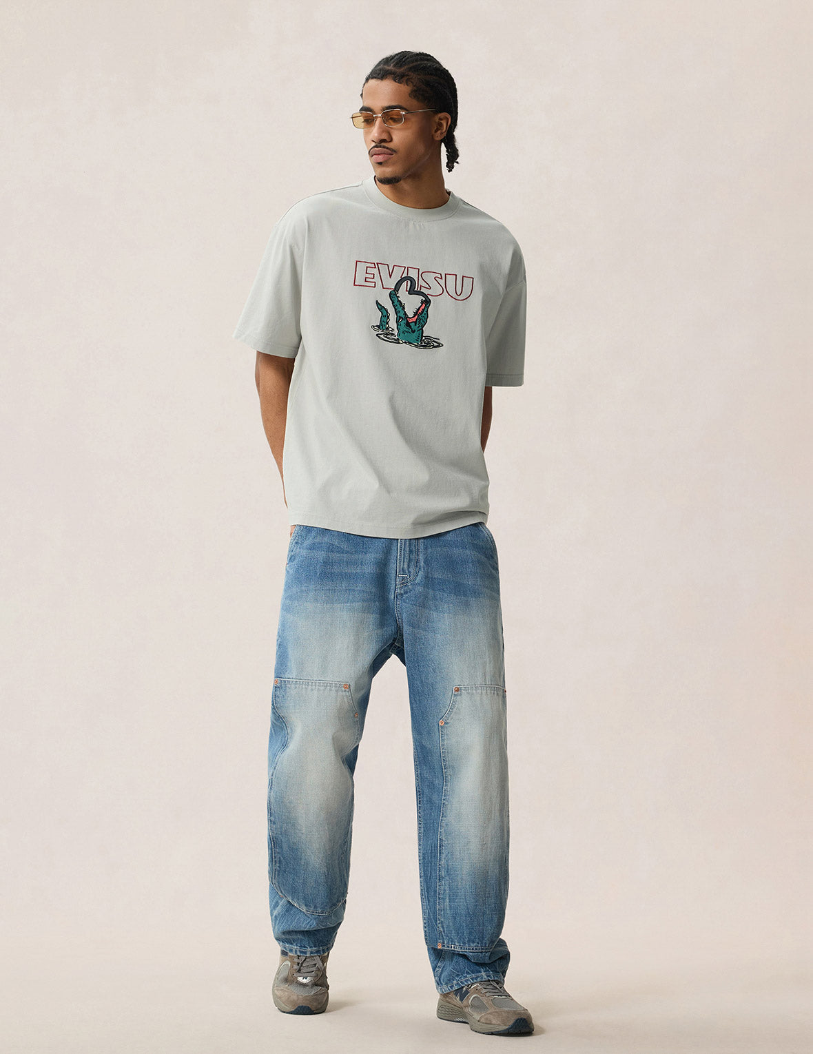 Alligator vs Seagull Outlined Embroidery T-shirt – EVISU