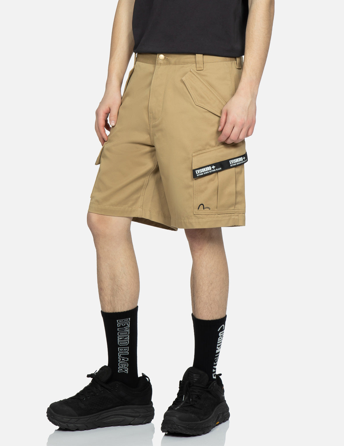 Logo Tape Patching Cargo Shorts – EVISU Logo Tape Patching Cargo Shorts – EVISU