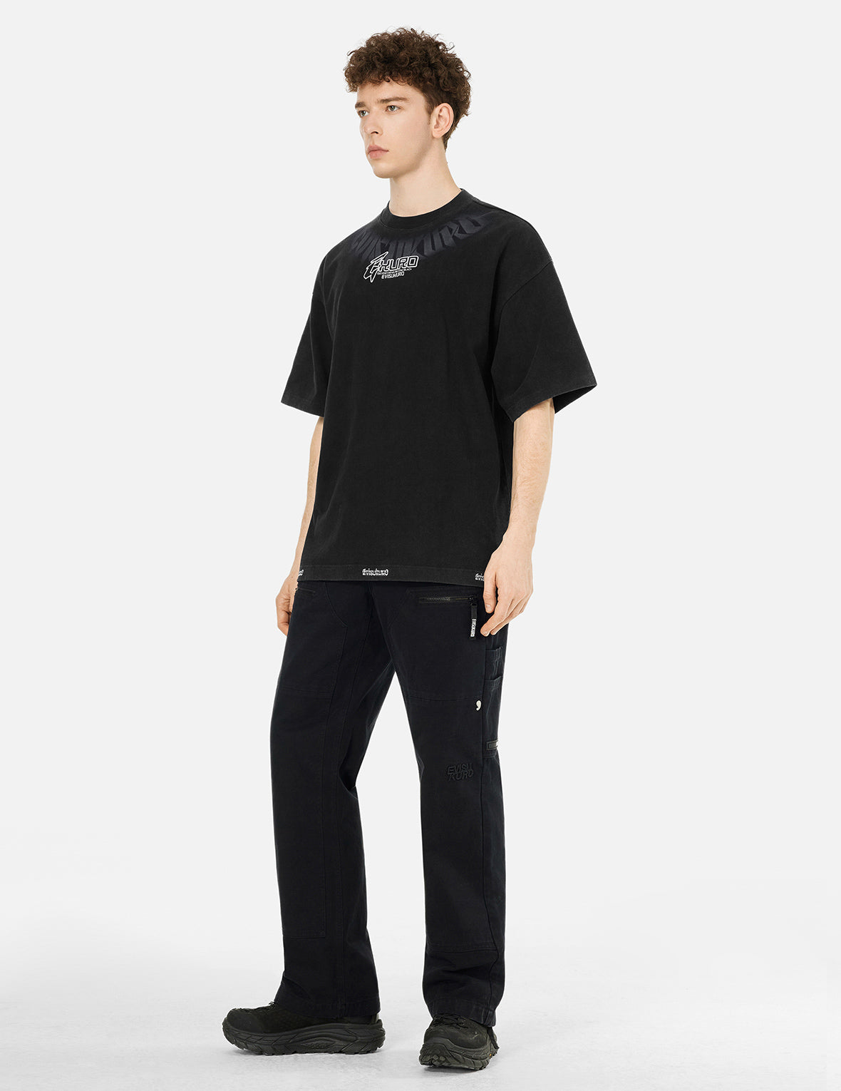 賜杯 商标刺绣超宽版水洗T恤– EVISU
