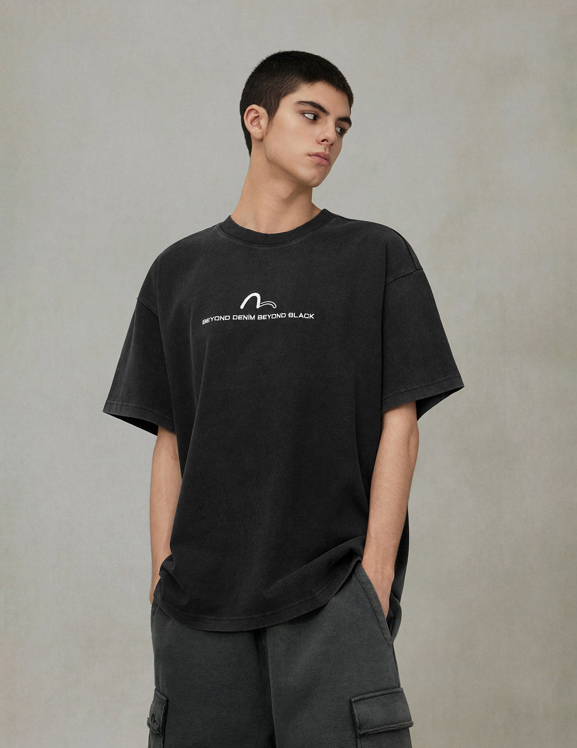 EVISUKURO Embroidery Washed Relax Fit T-shirt