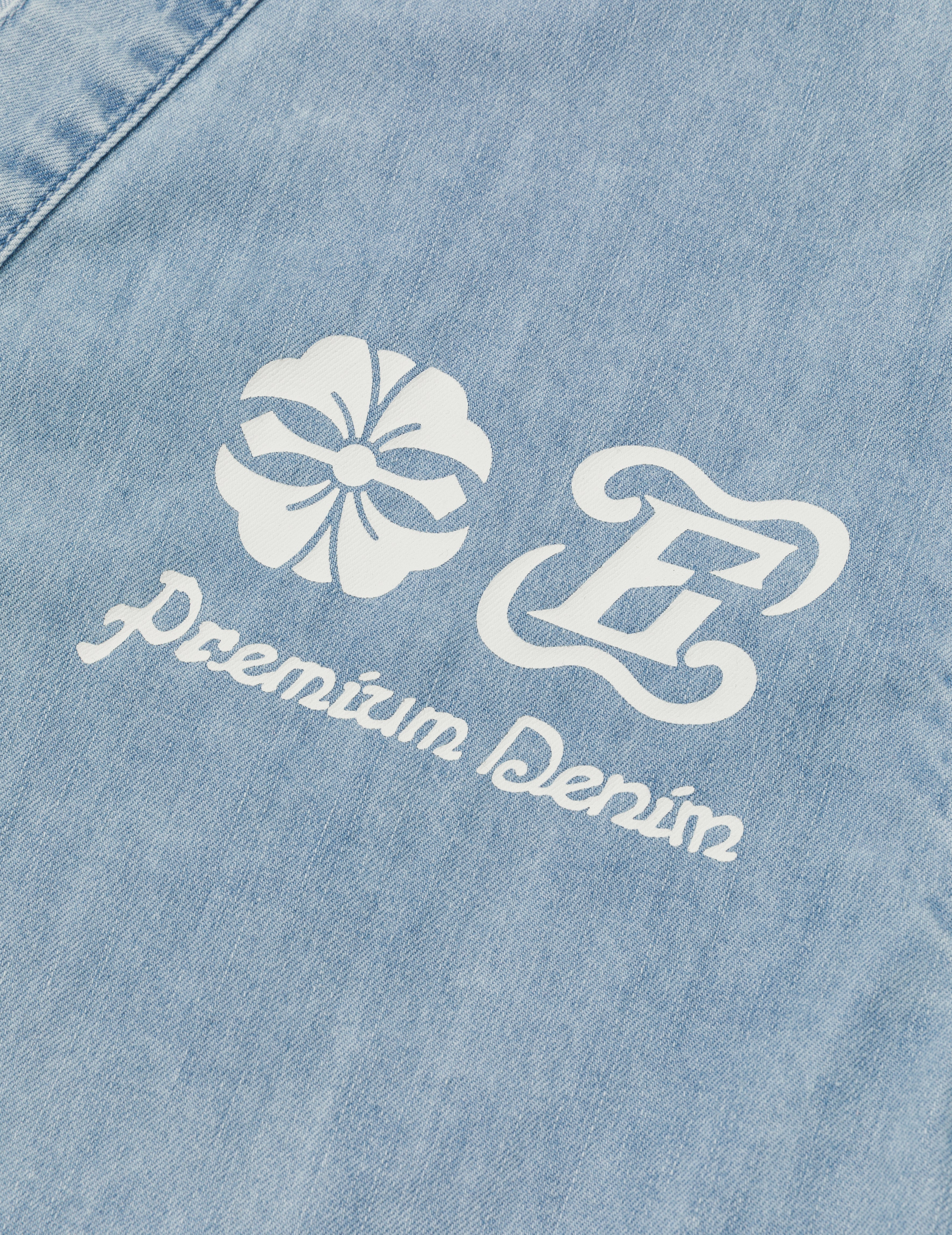Hakutaku and Logo Print Fashion Fit Denim Baseball Shirt