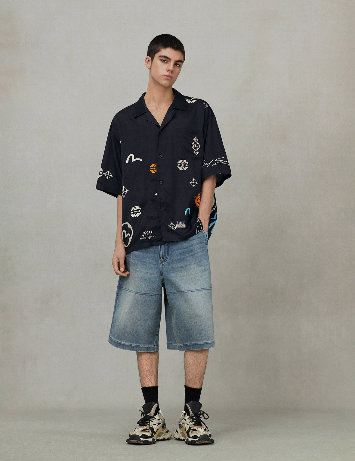 Allover Floral and Seagull Print Boxy Short-Sleeve Shirt