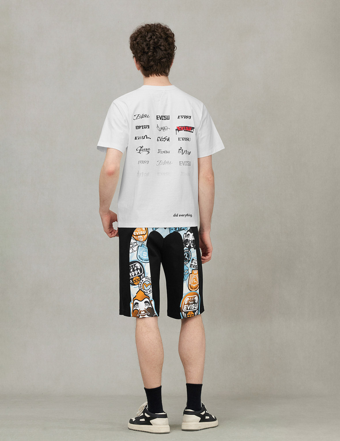 GO OUT　vol.77　インドア。 EVISU and Godhead Daicock Print Regular Fit Sweatshorts