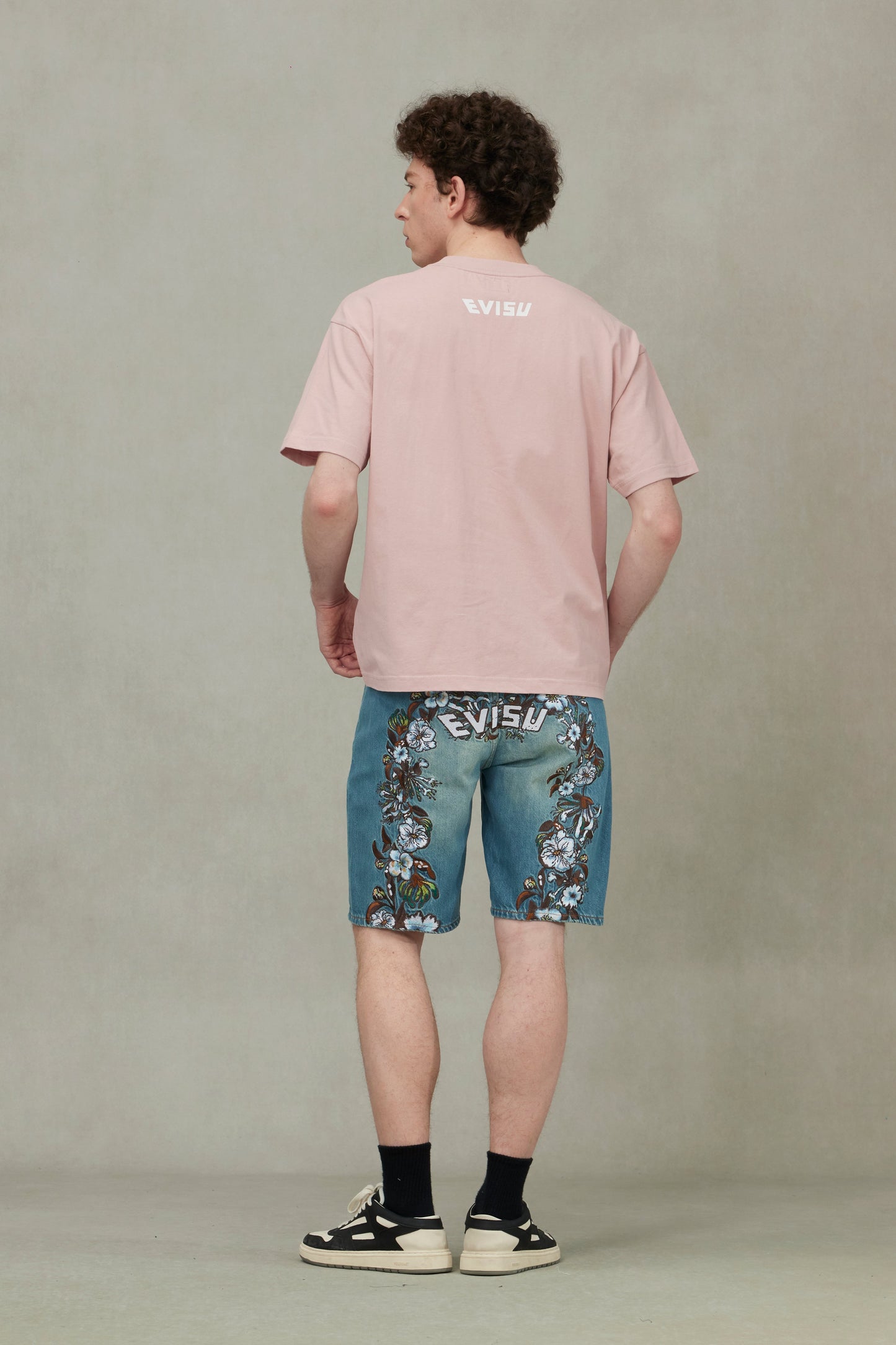 Playful Seagull Embroidery Relax Fit T-Shirt