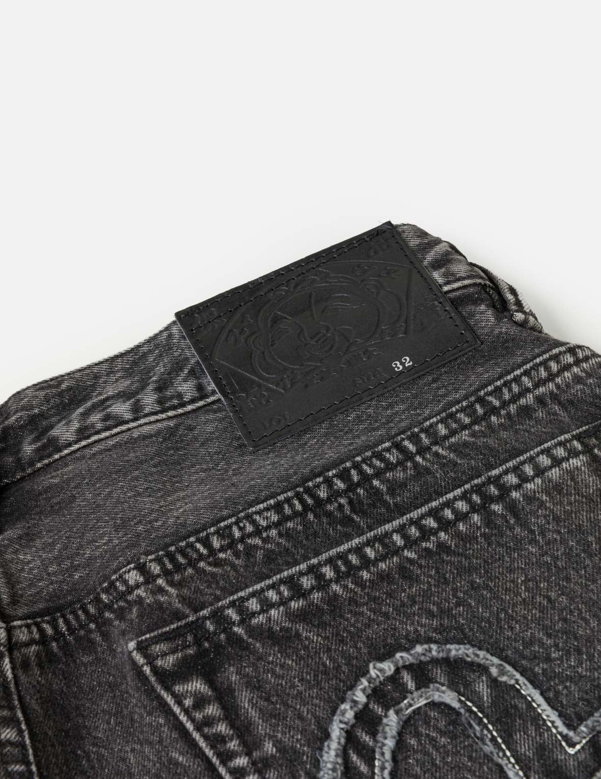 Skull Multi-Pocket Denim Jeans – EVISU