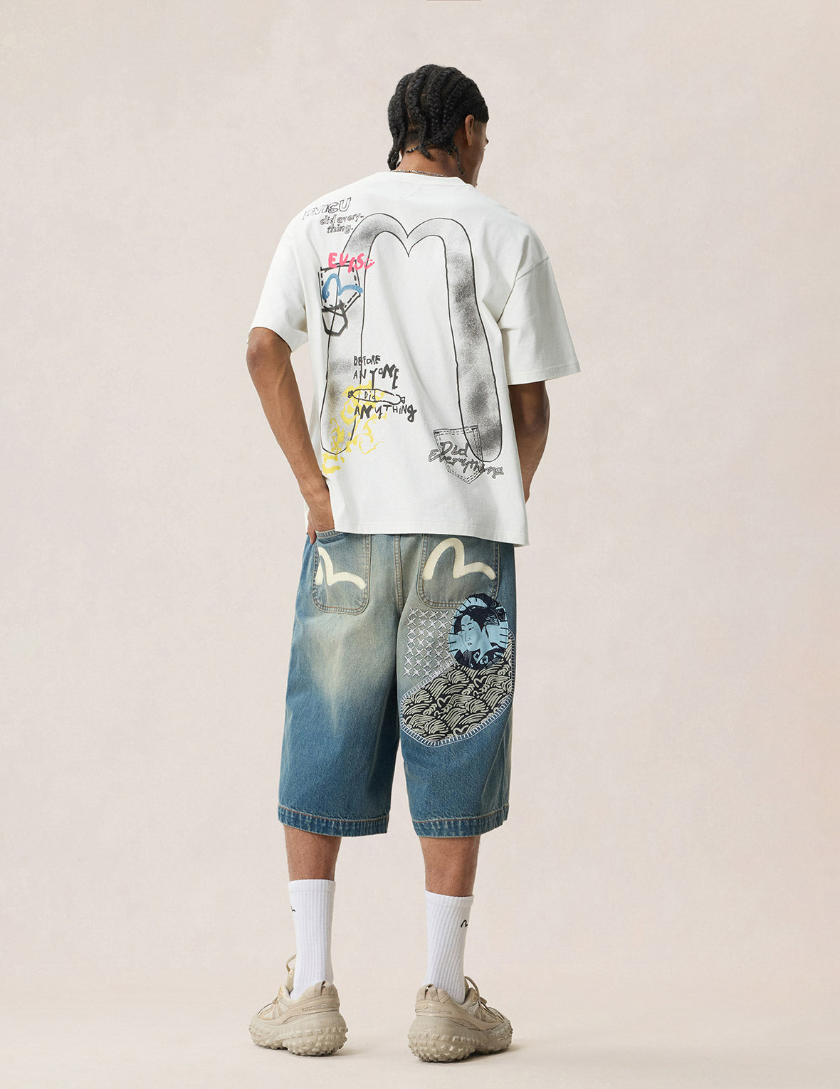 Hand-drawn Daicock and Multi-pocket Graffiti T-shirt – EVISU