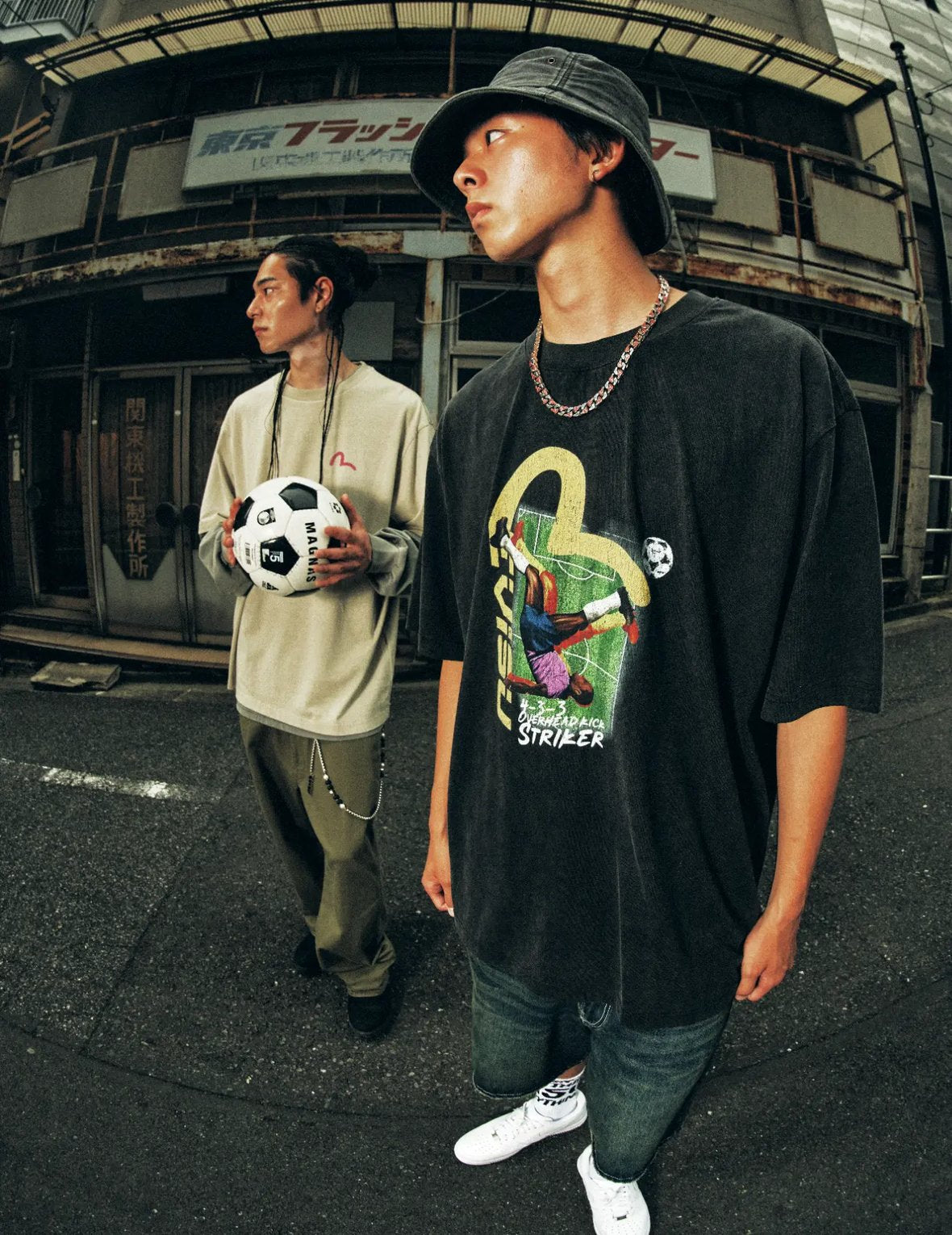 前锋倒钩射门洗水T恤