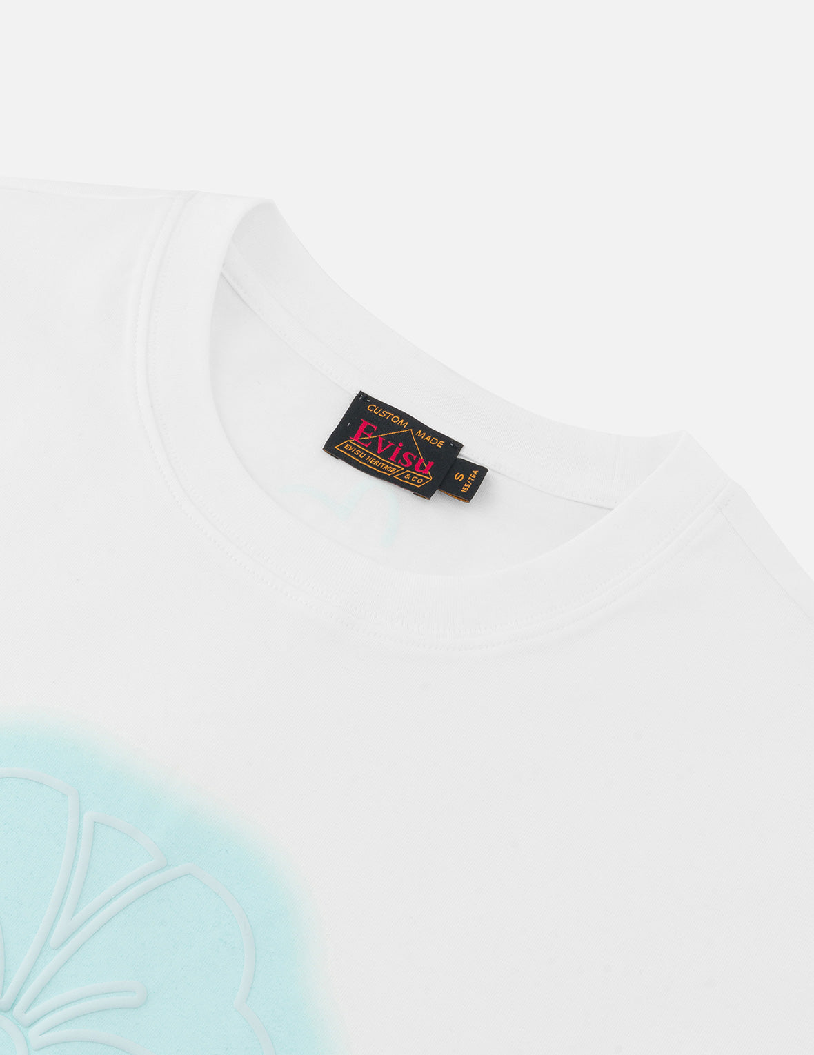 ENVOY ホワイト ロゴ Tシャツ Kamon and Logo Embroidery Oversized T-shirt – EVISU