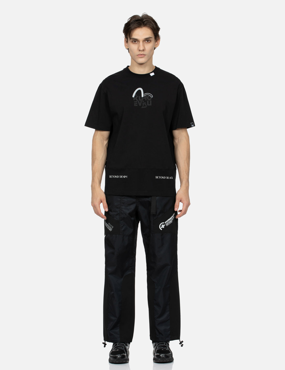 Multi Logos and Overlock Stitching Regular Fit T-shirt – EVISU