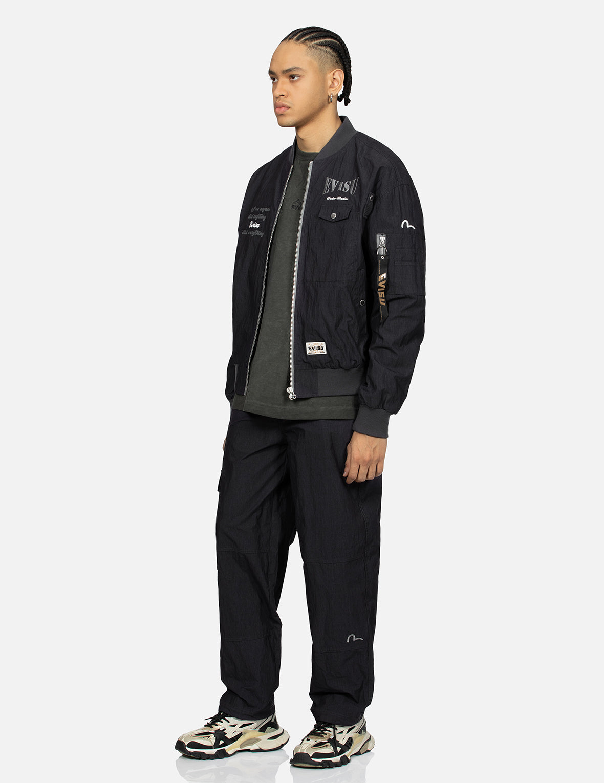 多重品牌印花和刺绣宽版飞行员外套