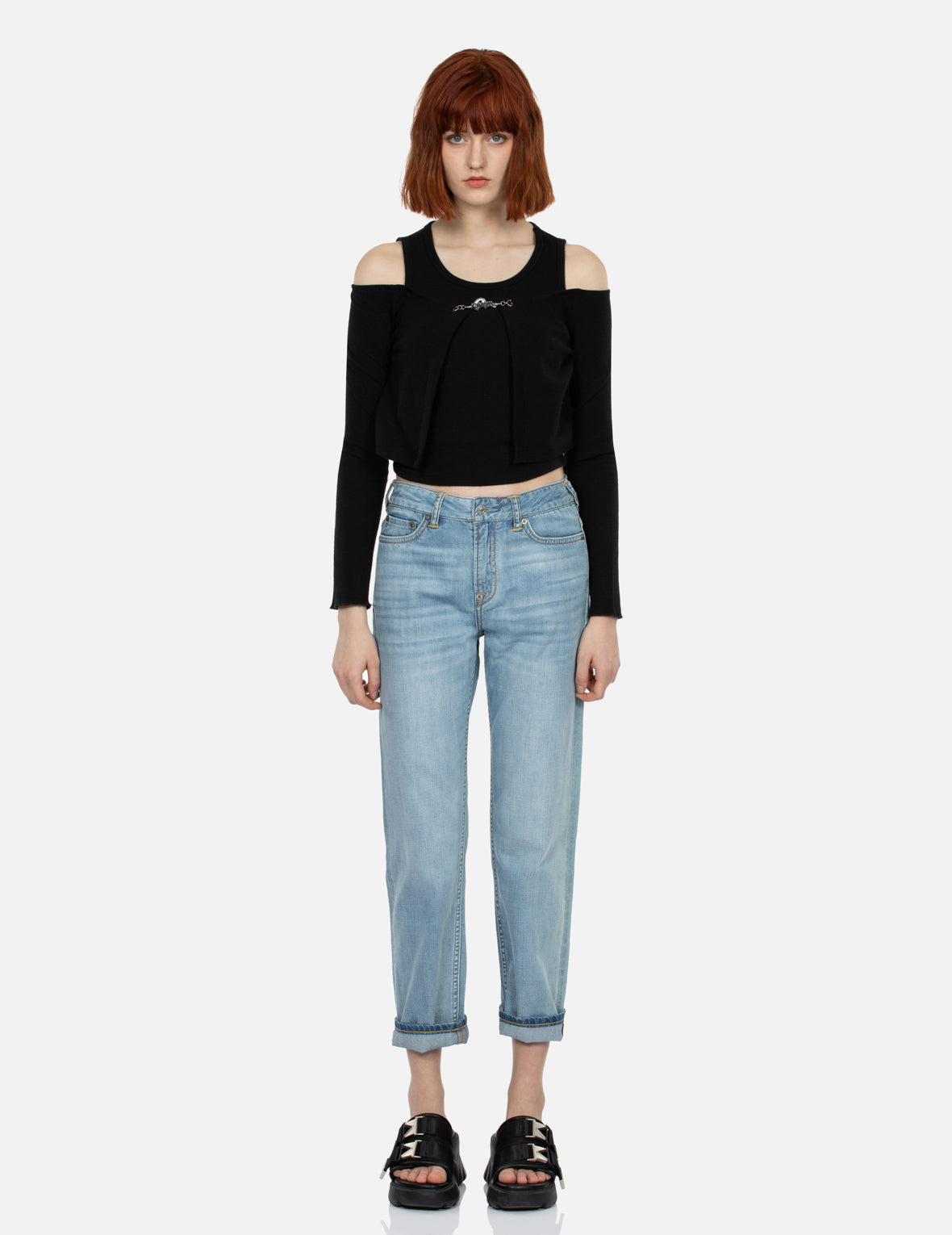 商标配件露肩和假两件时尚版型上衣