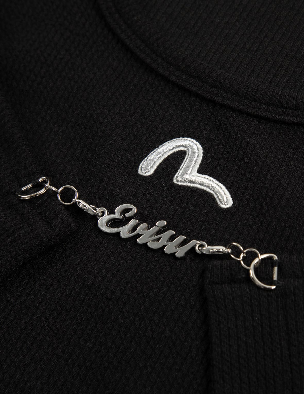 商标配件露肩和假两件时尚版型上衣